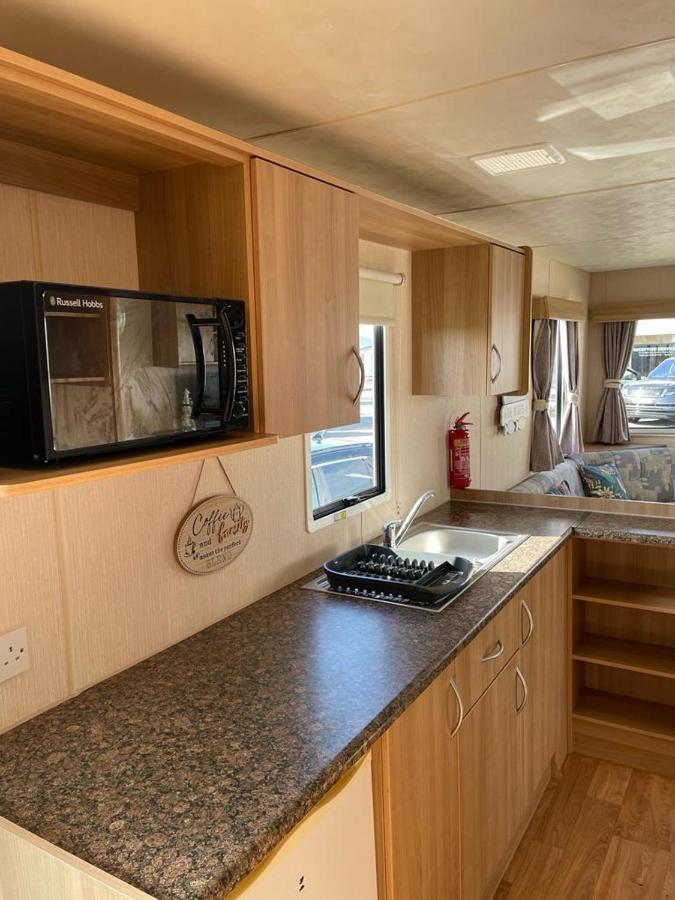 Holiday park No. 1 Family Caravan At Golden Gate Centre, Sleeps 6 Abergele